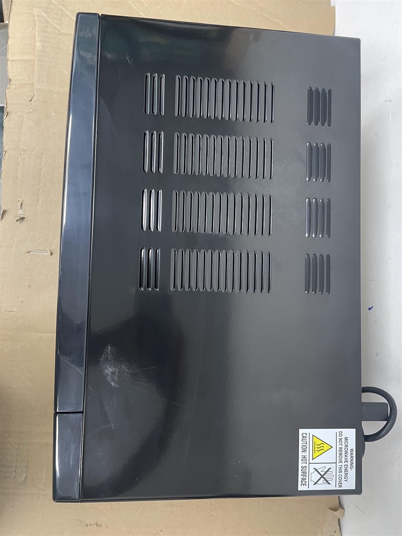 Cookworks 700W Standard Defrost Microwave Oven MM7 Absolute Breeze - Black