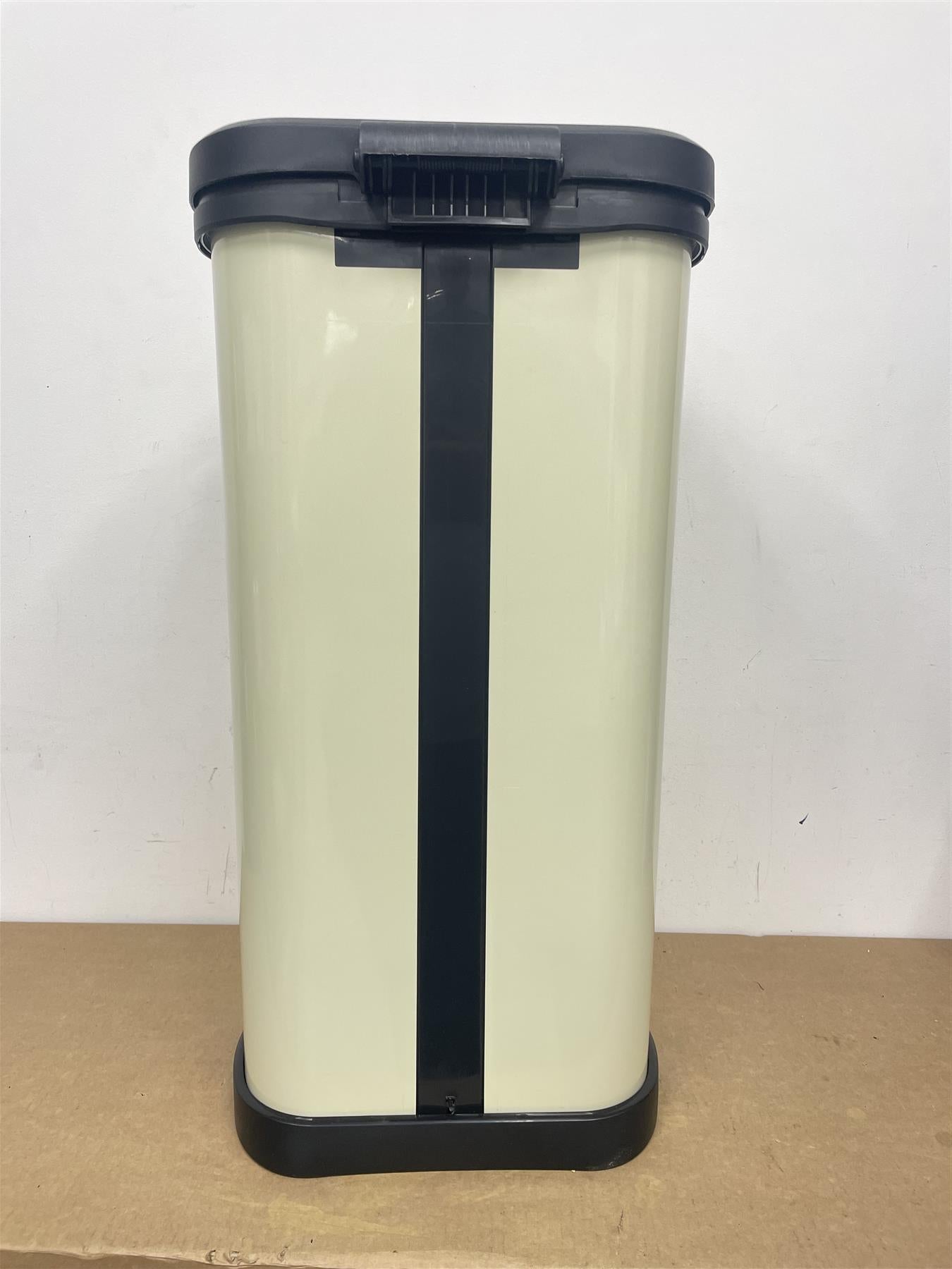 Curver 40 Litre Touch Top Kitchen Easy To Wipe Clean Bin lightweight - Ivory