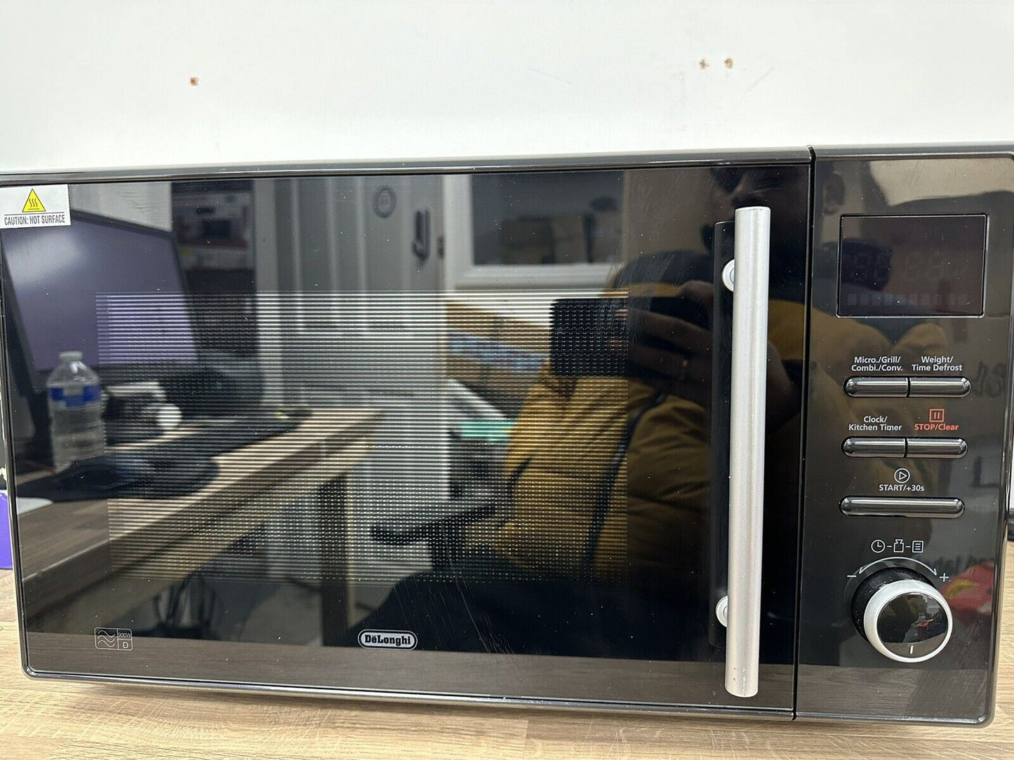 De'Longhi 900W kitchen electric Enamel Cavity Combination Microwave Oven - Black