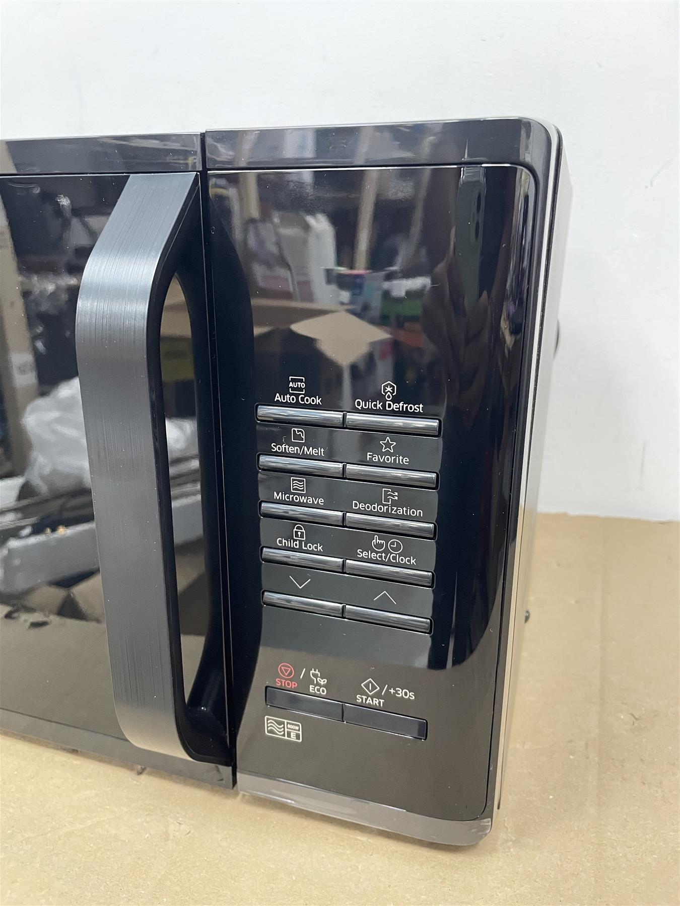 Samsung 800W 23L Standard Food Reheat Ceramic Microwave Oven MS23K3513AK - Black