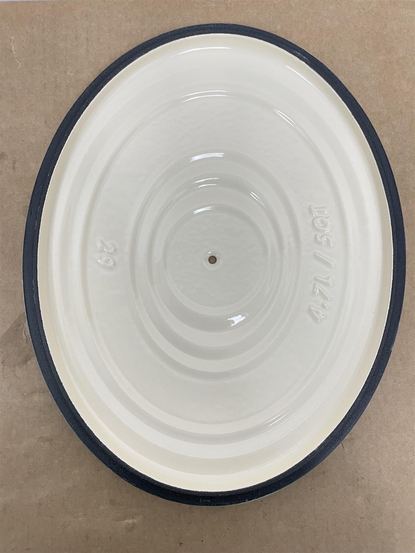 Habitat 4.70 Litre Cast Iron Oval Casserole Dish Easy cook, Easy serve - Cream