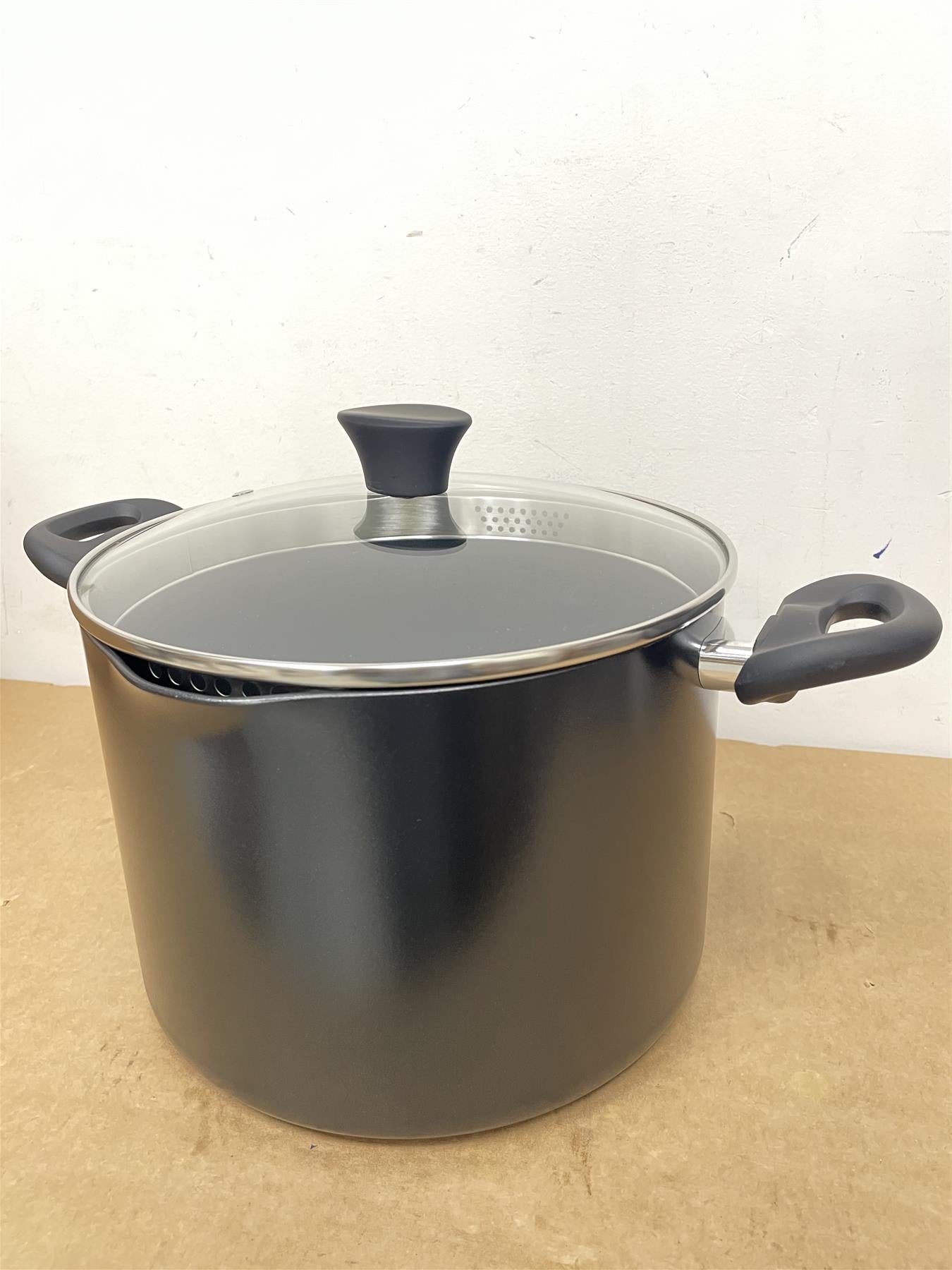 Argos Home 24cm Aluminum Stock Pot 7.5L Easy clean with non stick coating