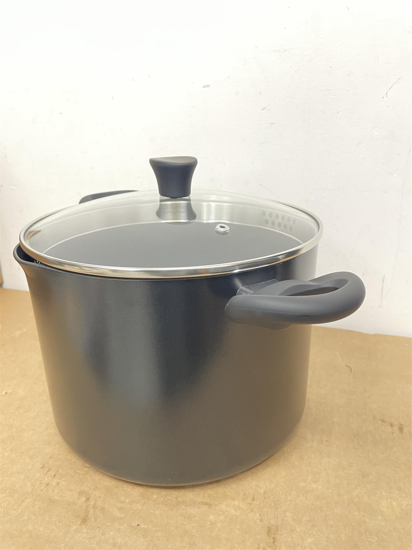 Argos Home 24cm Aluminum Stock Pot 7.5L Easy clean with non stick coating