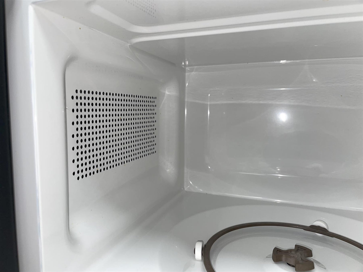 Cookworks 700W Standard Microwave MM7 - Black Defrost MM7 6 power levels