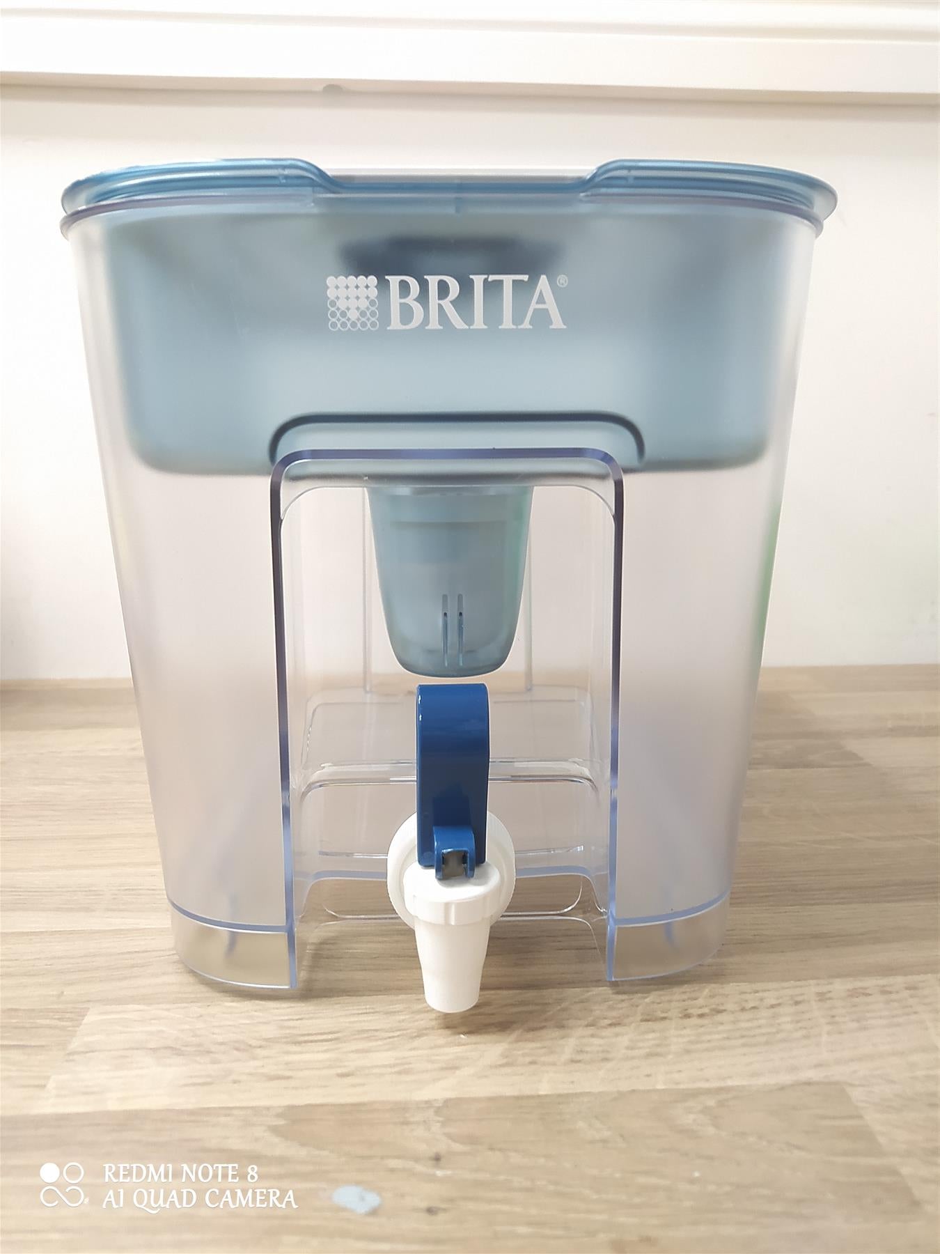 BRITA Flow XXL Water Filter Tank Light Blue 8.2L BRITA MAXTRA PRO 4 cartridge
