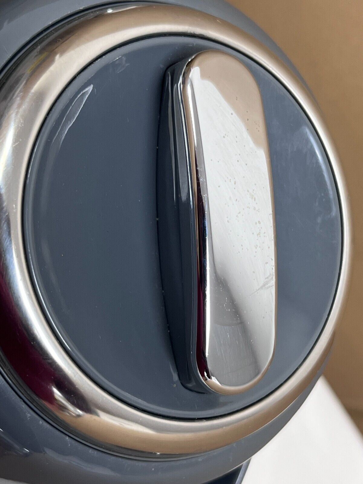 Breville Kitchen 1.7L VKT227 Curve Water rapid boil Kettle - Grey and Chrome