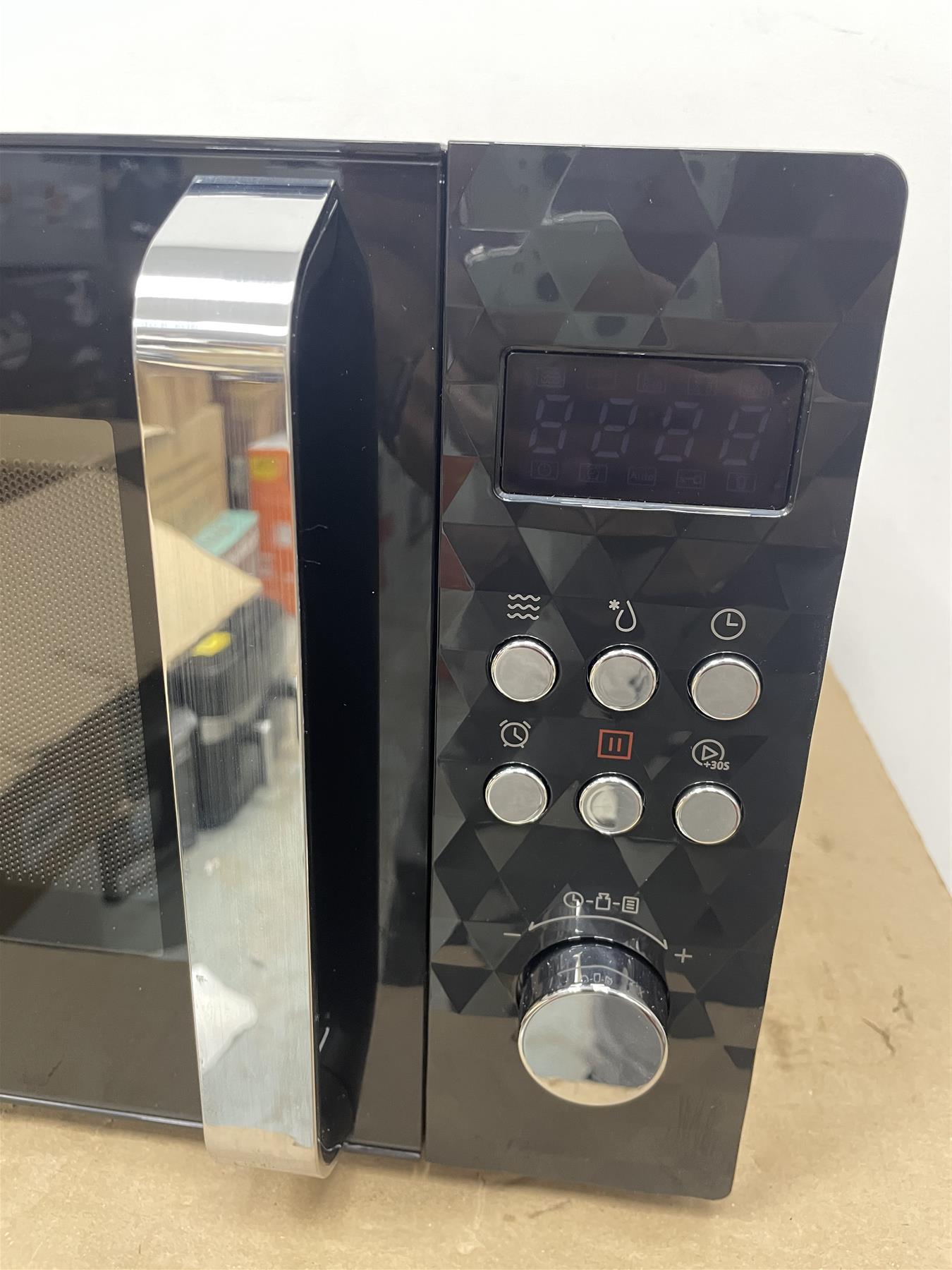 DeLonghi Brillante 23L Standard Microwave Oven Digital 900w Defrost Reheat Black