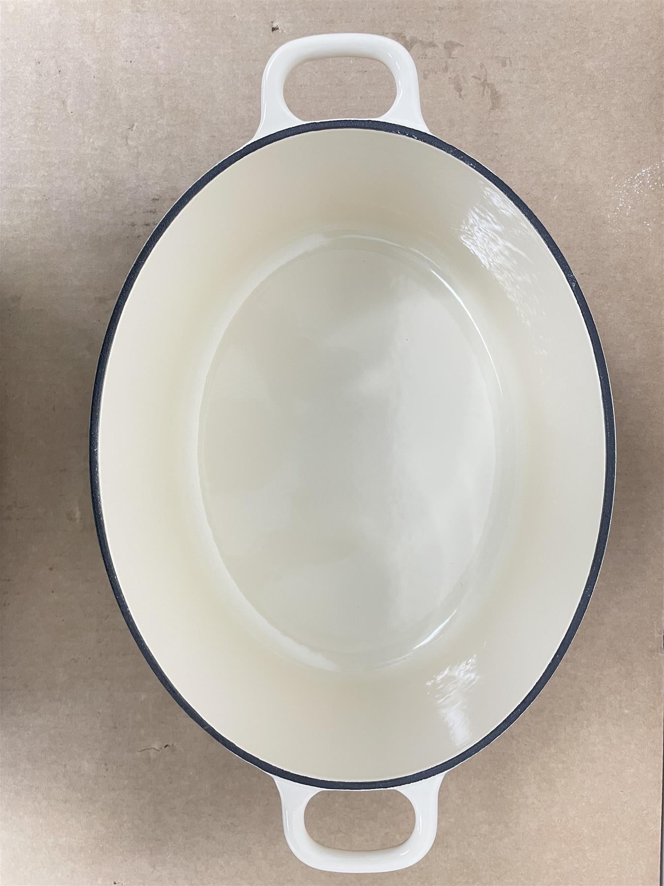 Habitat 4.70 Litre Cast Iron Oval Casserole Dish Easy cook, Easy serve - Cream