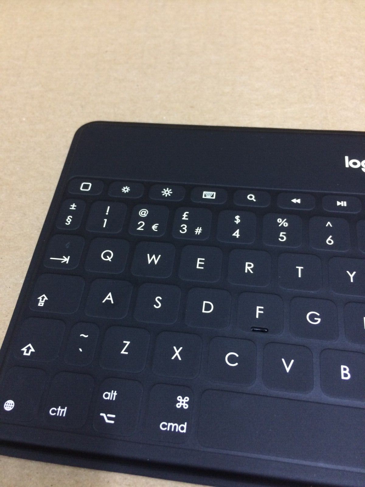 Logitech 9.5 Inch KEYS-TO-GO Ultra Slim Bluetooth Keyboard - Black iPhone iPad