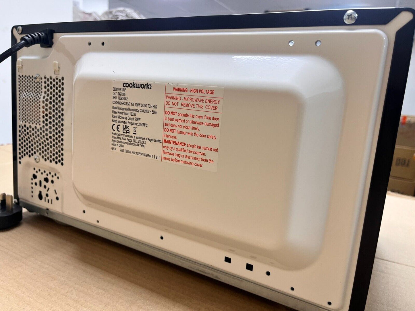 Cookworks 700W Standard Microwave EM717CKL - Black Absolute Breeze
