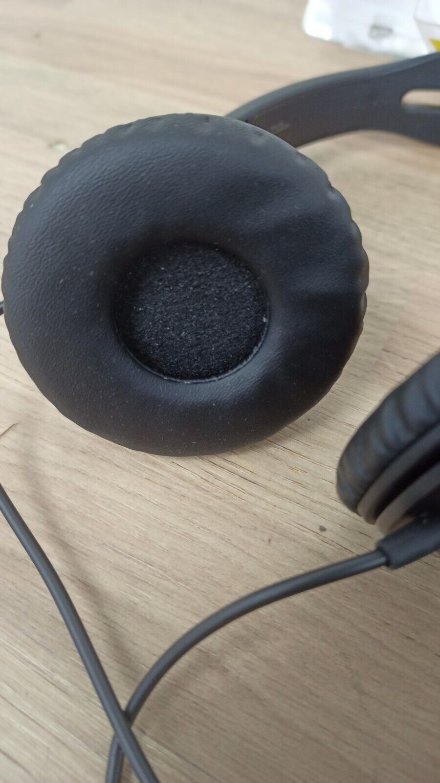 Sony MDRV150 Sound Monitoring DJ Full Ear Headphones Reversible Earcups Stereo