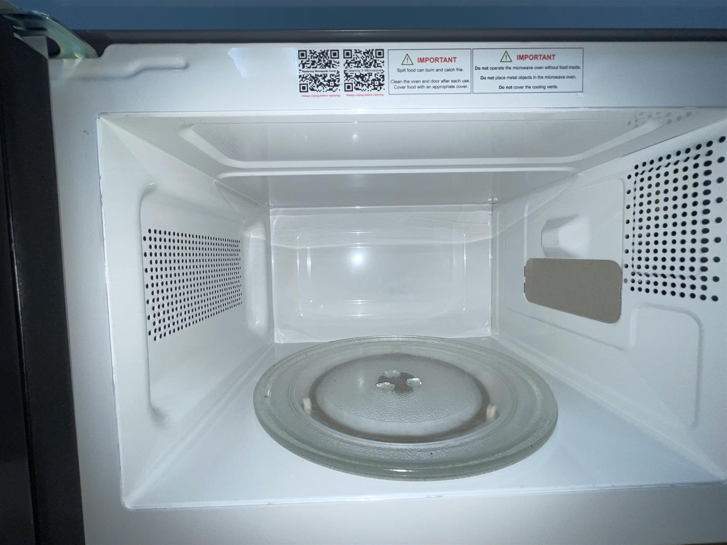 De'Longhi Argento Flora 800W Standard Microwave oven Food Reheat - Grey