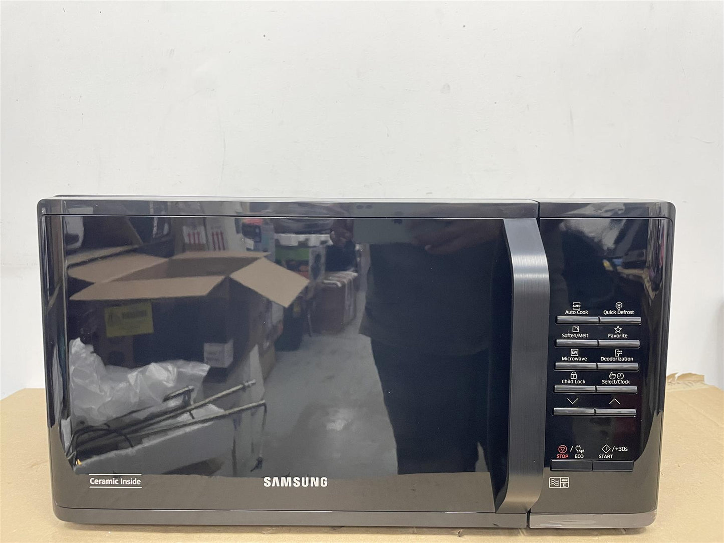 Samsung 800W 23L Standard Food Reheat Ceramic Microwave Oven MS23K3513AK - Black