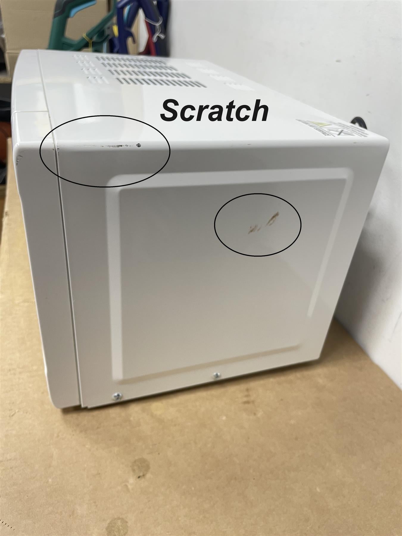 Cookworks Microwave Oven EM7 700W Standard Kitchen Food Reheat Defrost White
