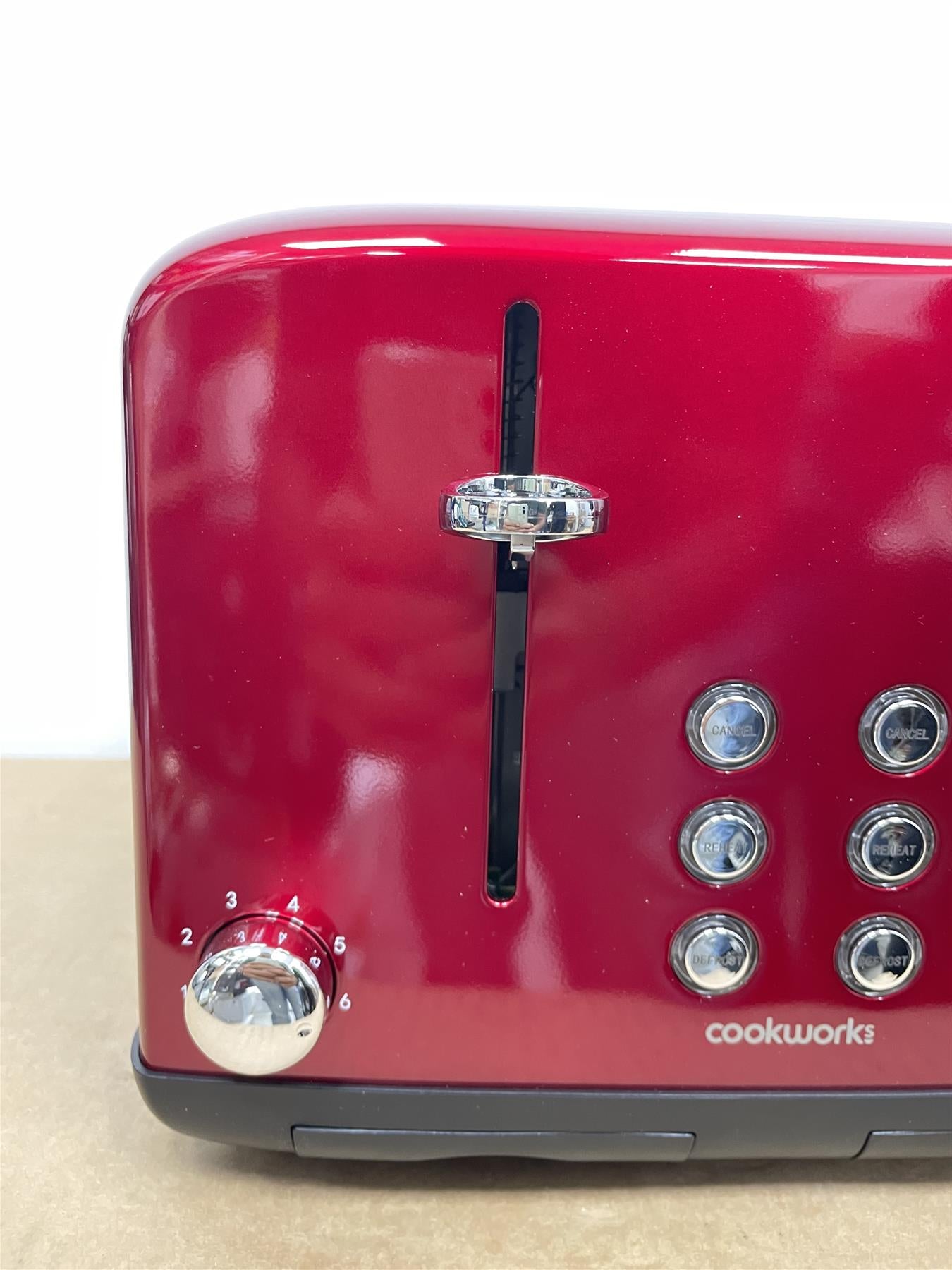 Cookworks 4 Slice Toaster With Cancel, defrost and reheat function 1600 watts
