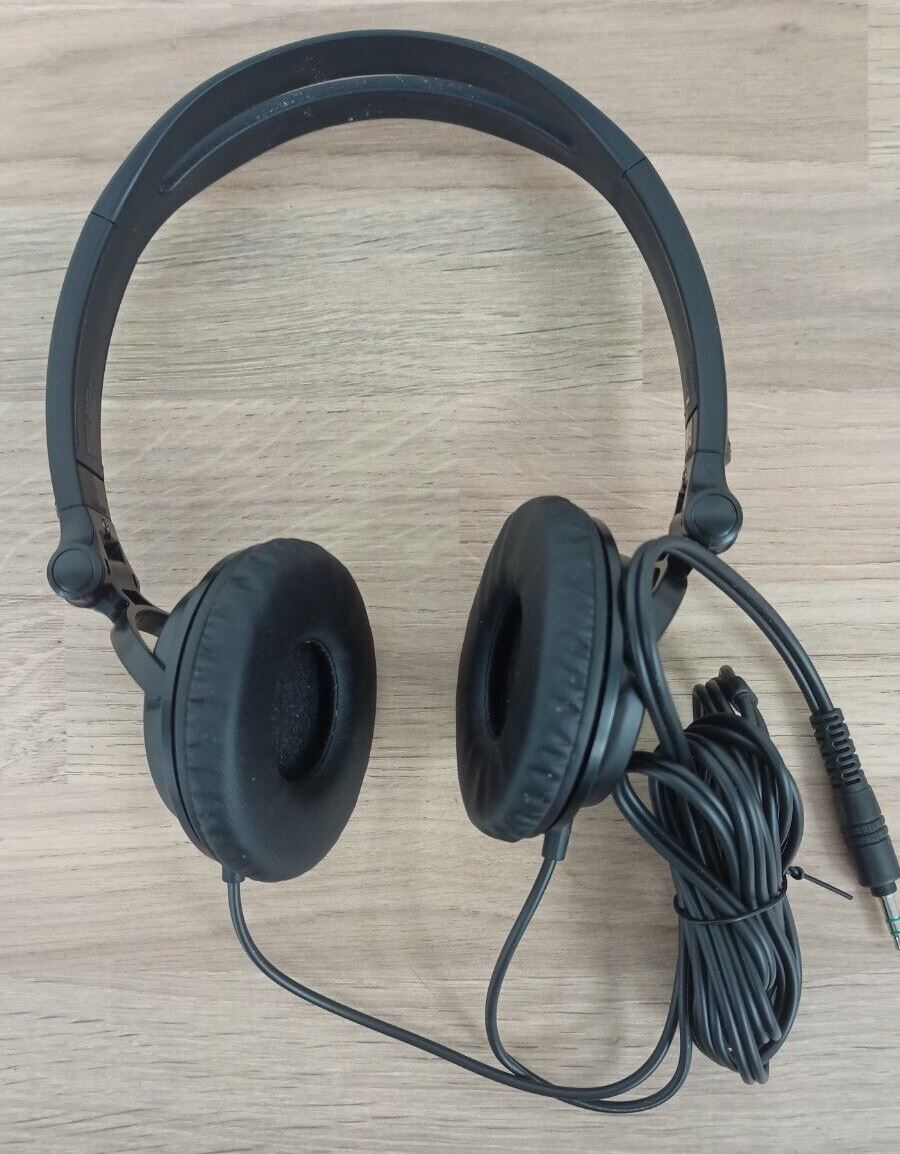 Sony MDRV150 Sound Monitoring DJ Full Ear Headphones Reversible Earcups Stereo