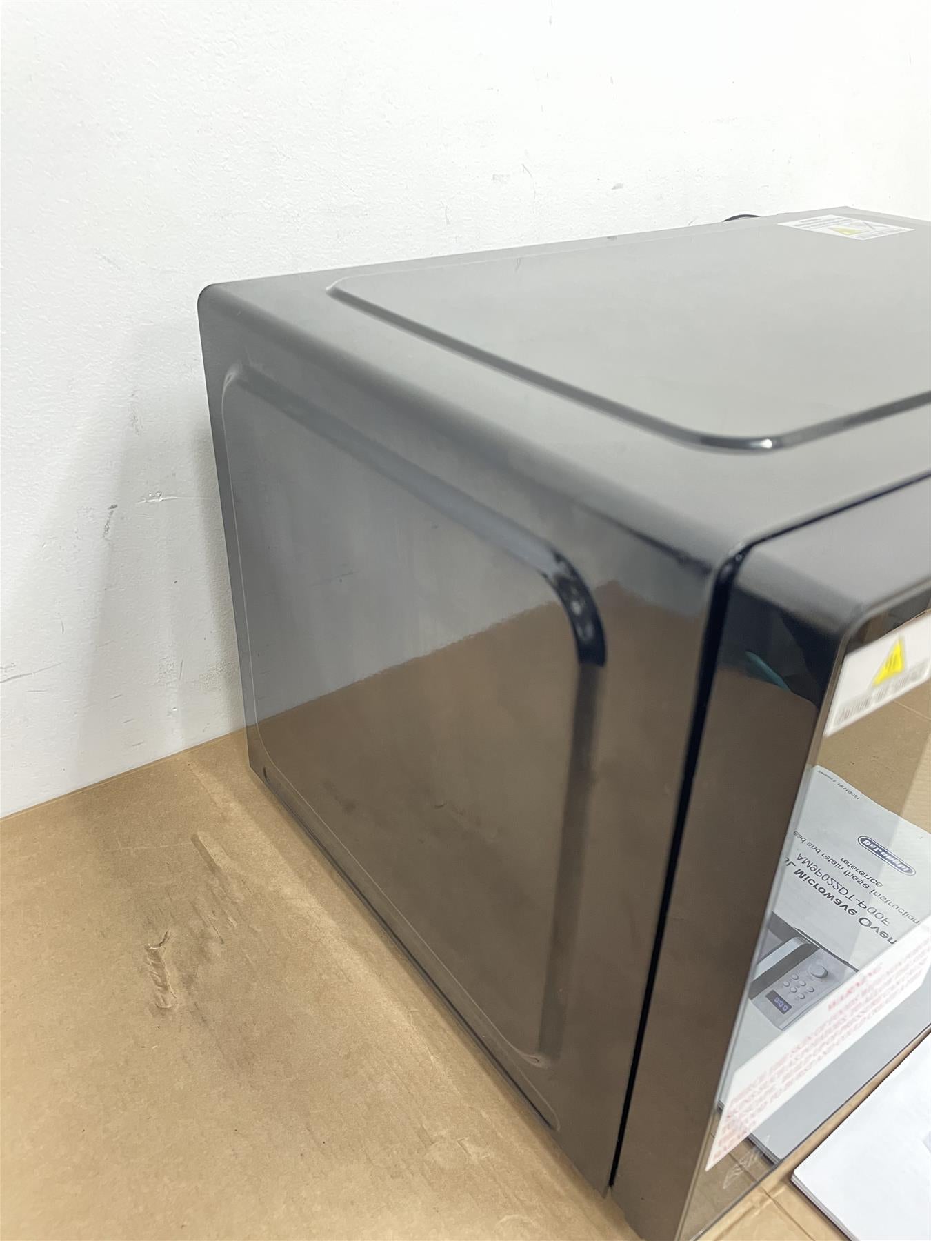 DeLonghi Brillante 23L Standard Microwave Oven Digital 900w Defrost Reheat Black