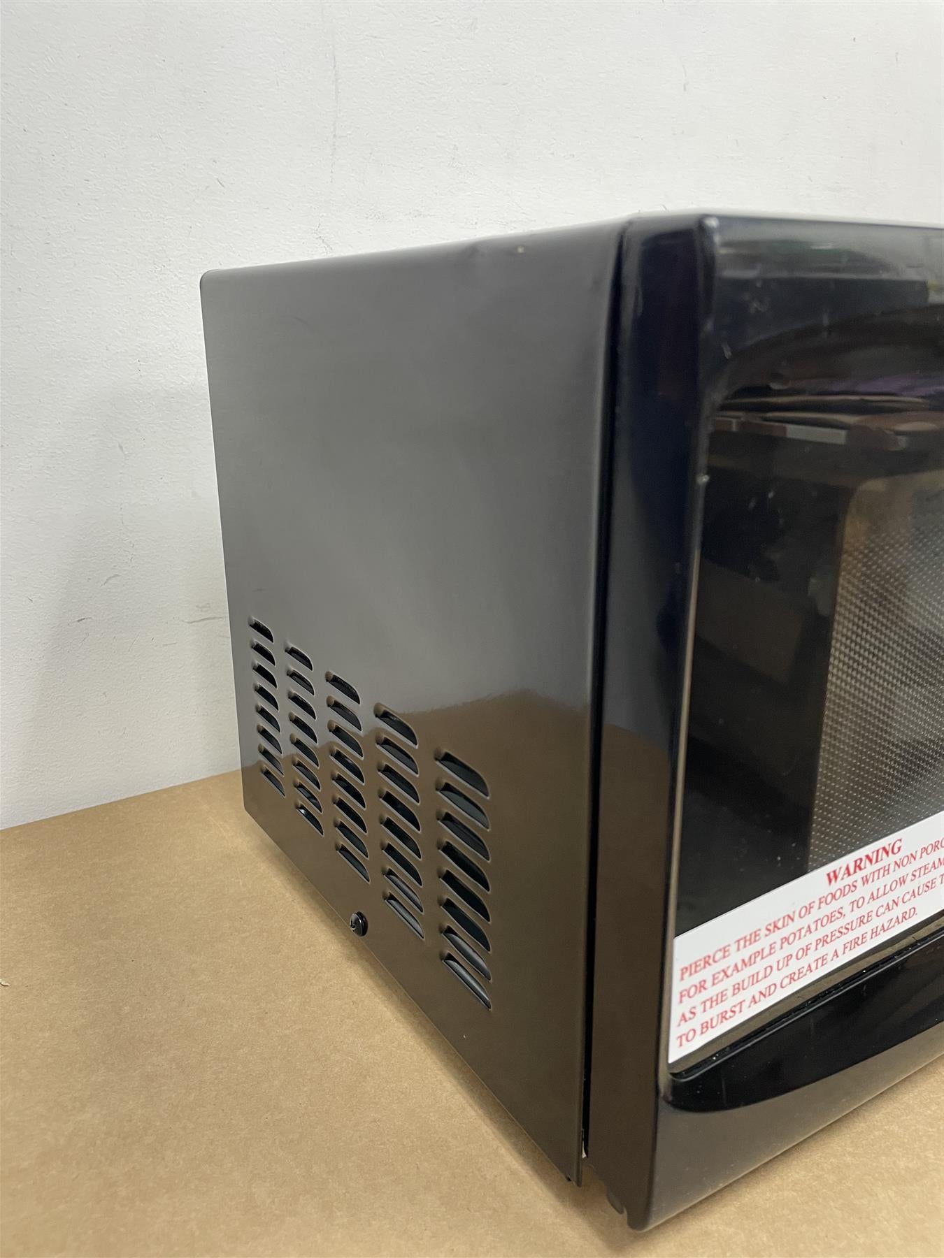 Cookworks 700W Standard Defrost Microwave Oven MM7 Absolute Breeze  - Black