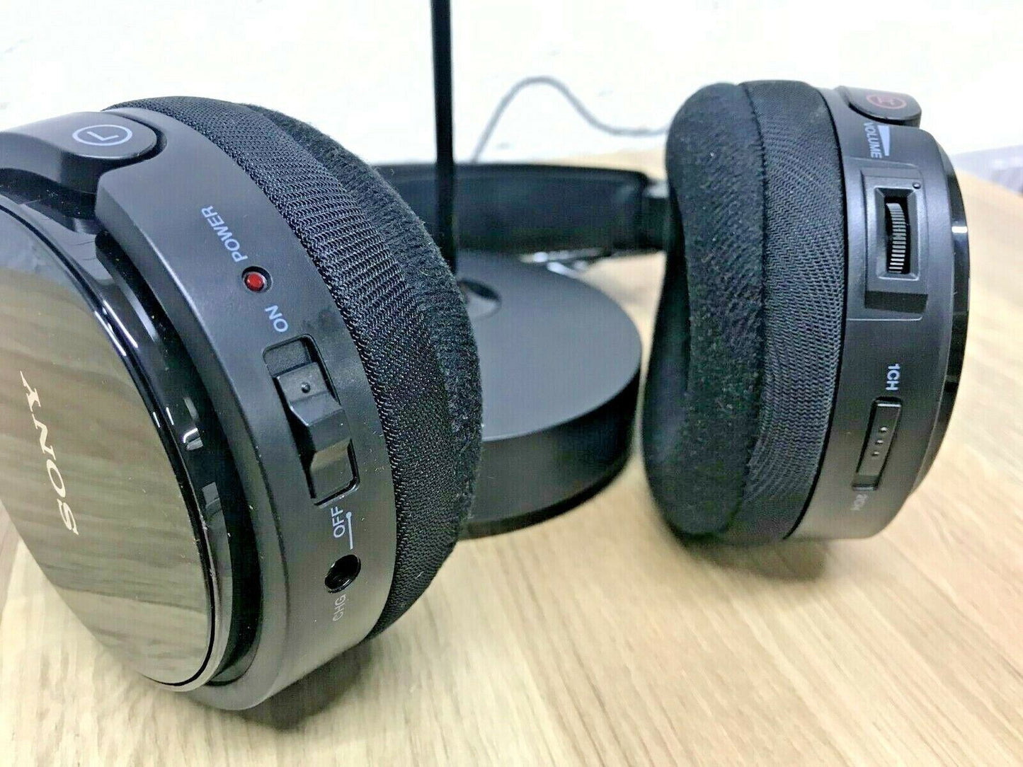 Sony RF811 Wireless Comfort Cordless Over-Ear Headphones Rechargeable TV HiFi