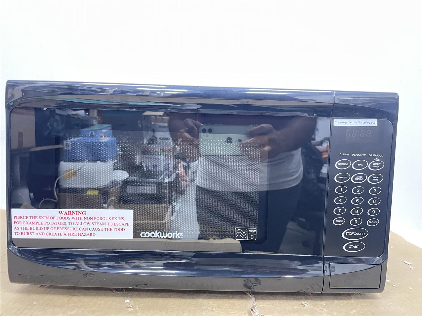 Cookworks 700W Standard Microwave- Black Absolute Breeze Digital Microwave