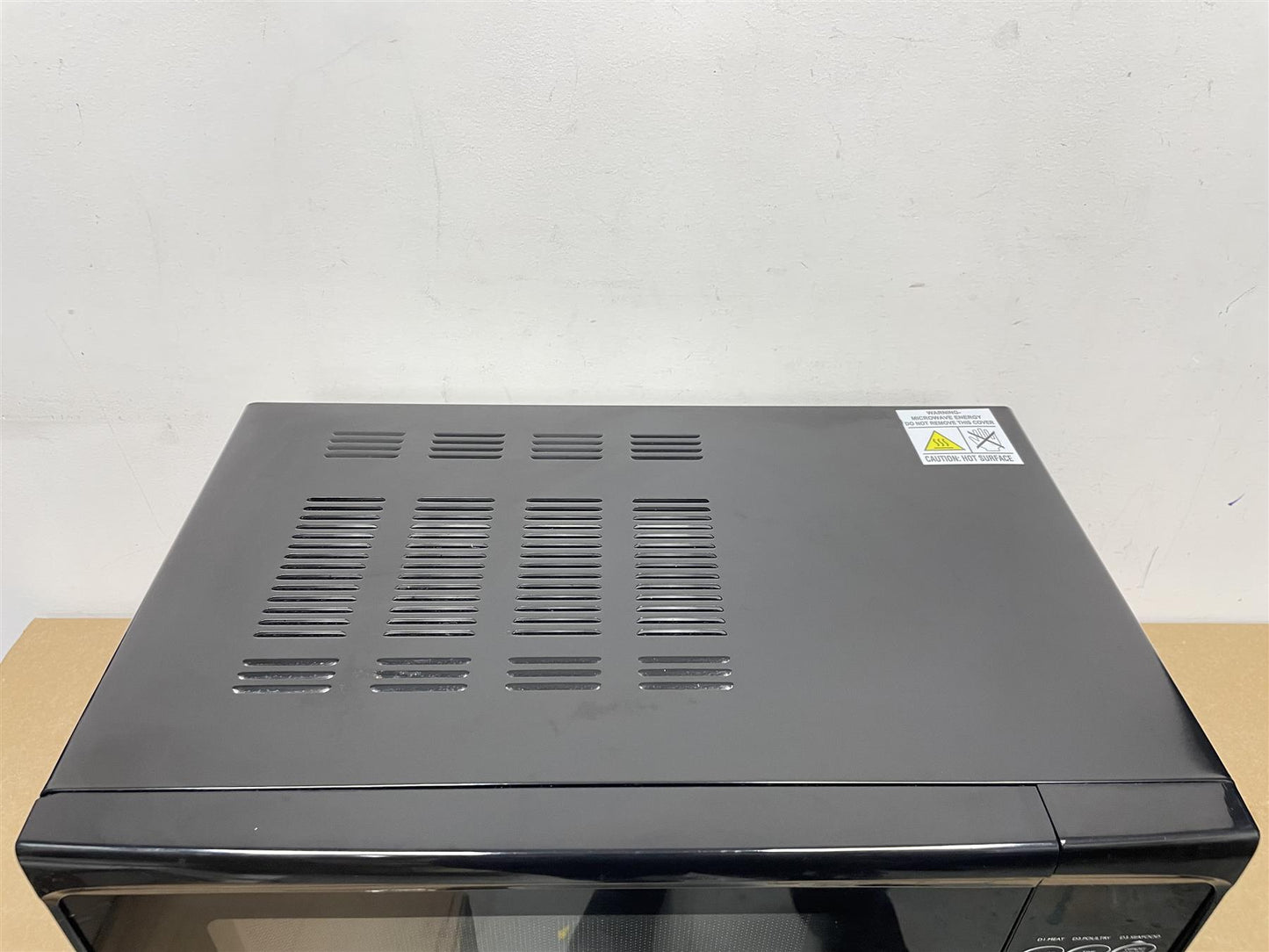 Cookworks 700W Standard Defrost Microwave Oven MM7 Absolute Breeze  - Black
