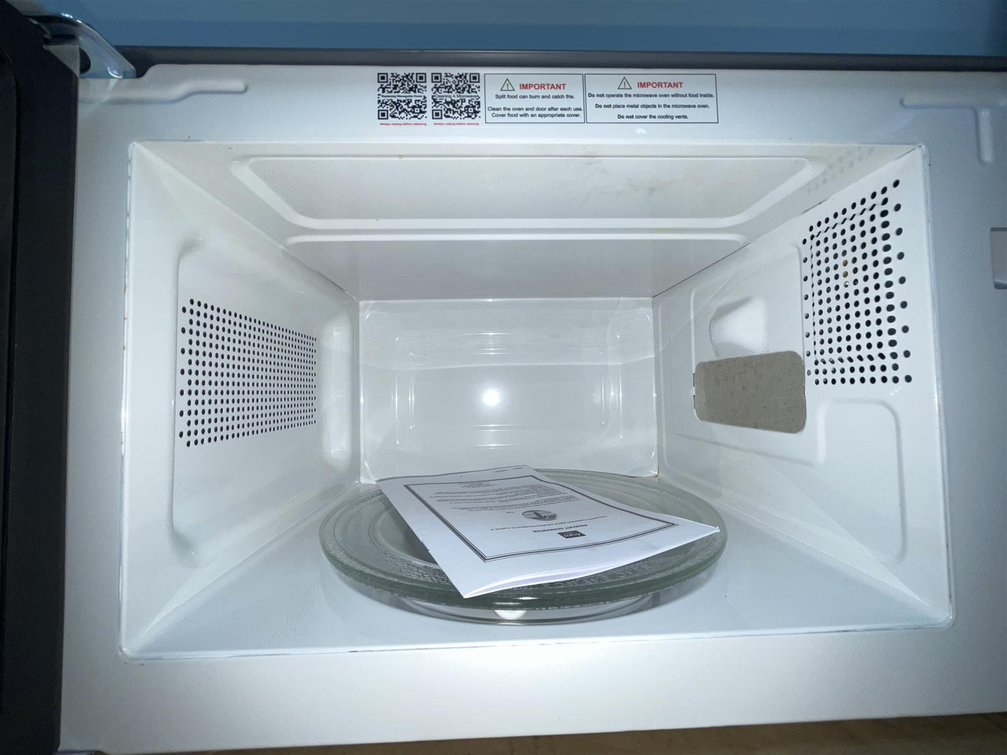 De'Longhi Argento Flora 800W Standard Microwave oven Food Reheat  - Grey