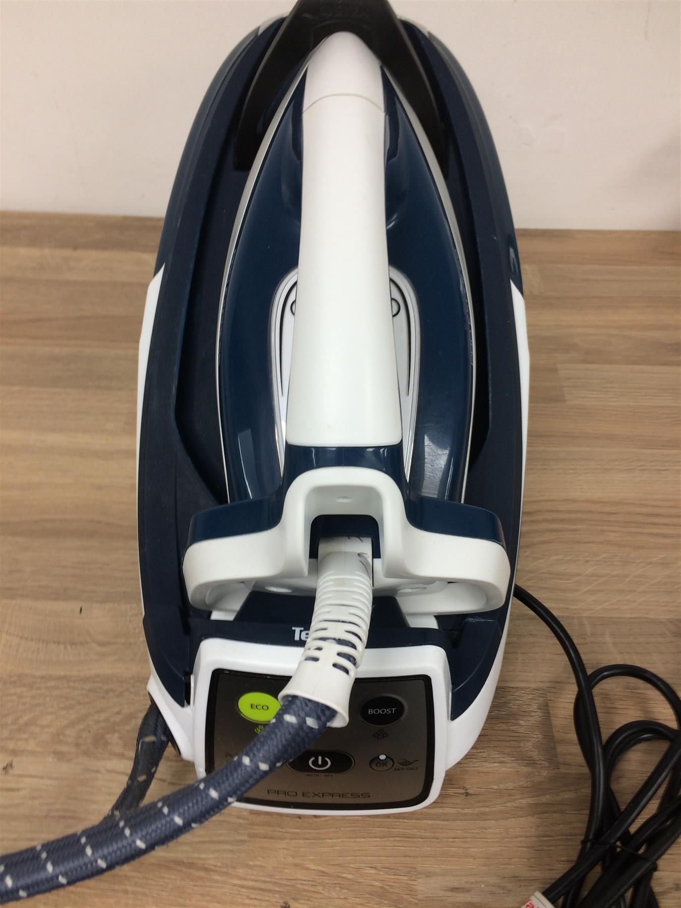 Tefal Pro Express Ultimate II Steam Generator Iron stand  fast-heating