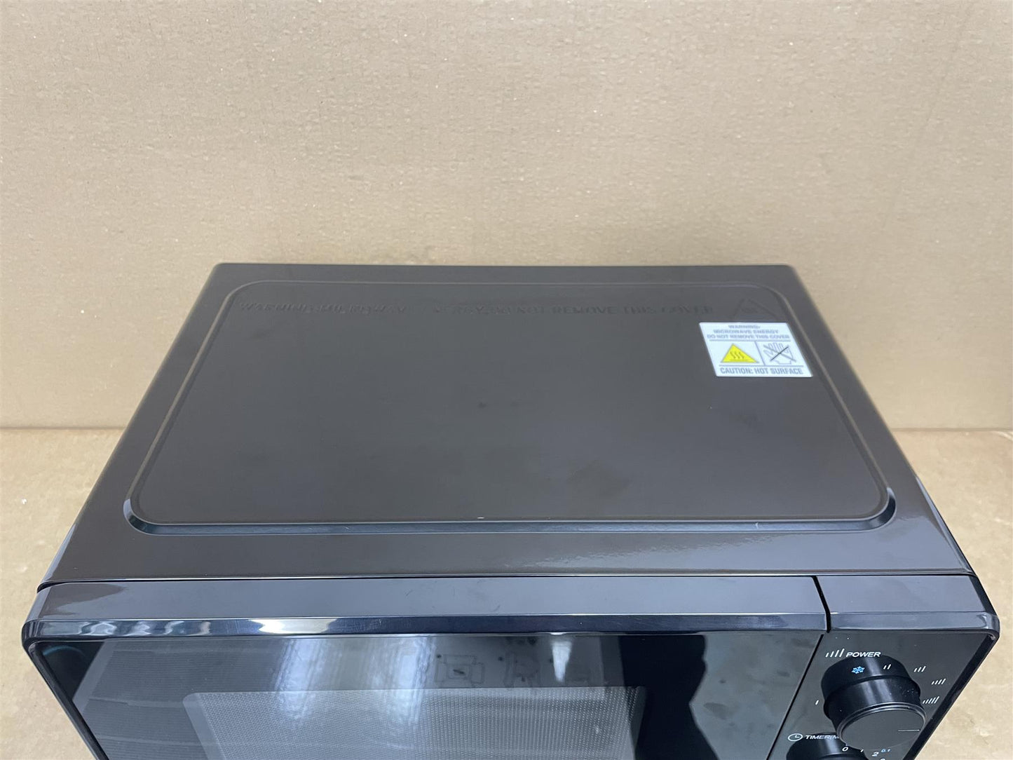 Cookworks 700W 17L Standard Microwave With Defrost option P70J17P-VB - Black