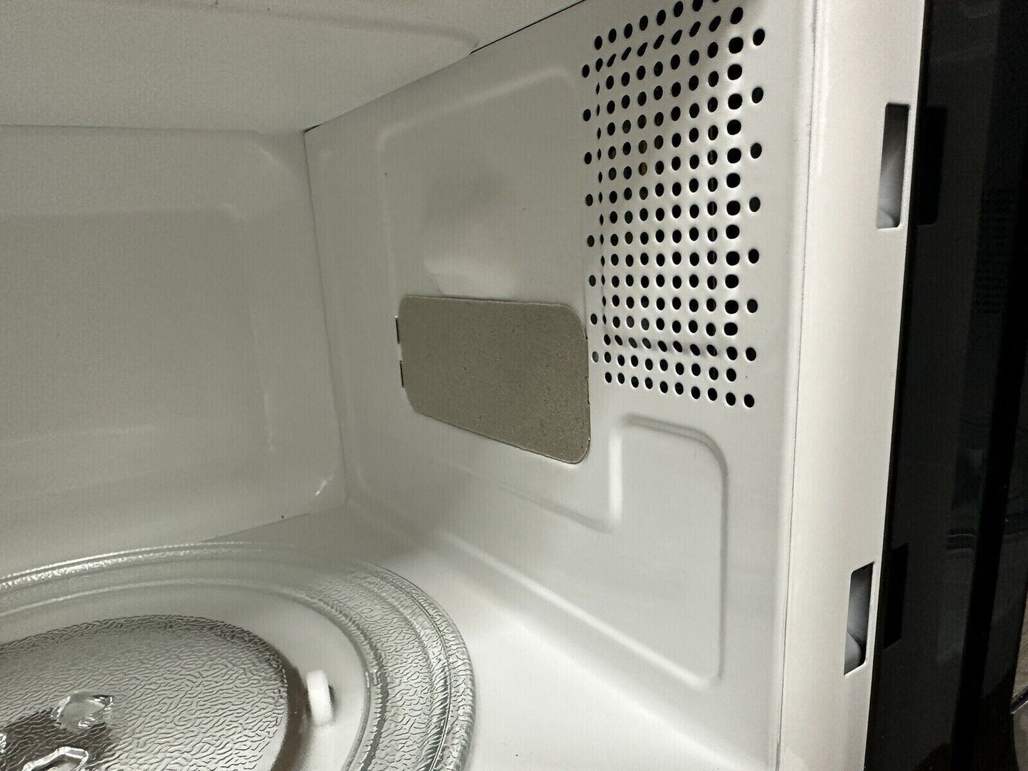 Cookworks 700W Standard Defrost Microwave Oven MM7 Absolute Breeze  - Black