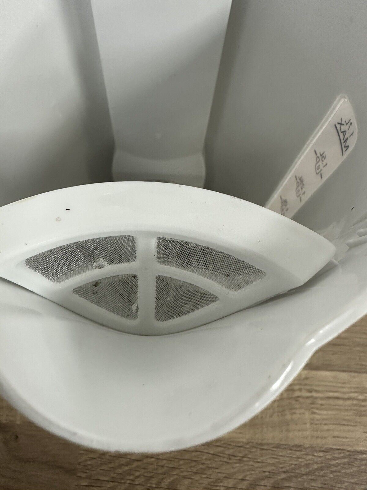 Cookworks 1.7L Kitchen Plastic Water Rapid Boil Electric Kettle 2200W - white