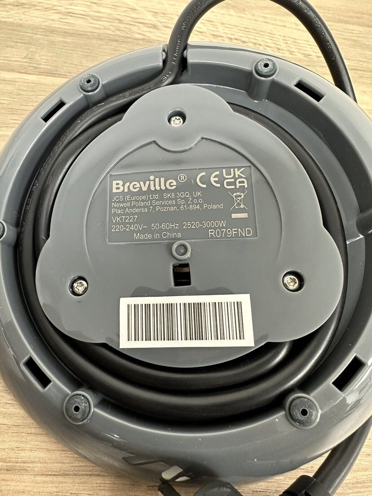 Breville Kitchen 1.7L VKT227 Curve Water rapid boil Kettle - Grey and Chrome