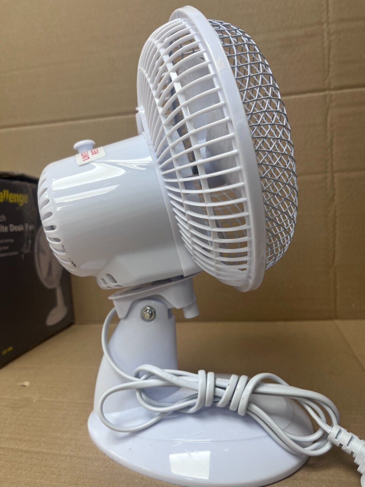 Challenge White Oscillating Desk Fan - 7 Inch portable desk fan small fan