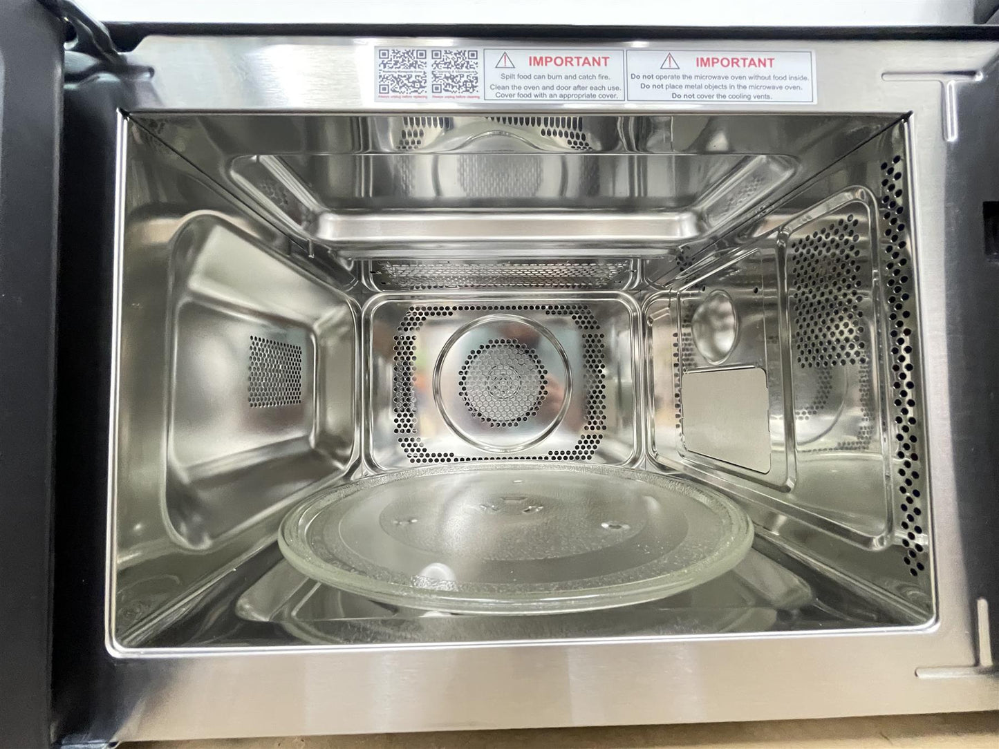 Morphy Richards 900W 23L Digital Combination Food reheat Microwave Oven - Black