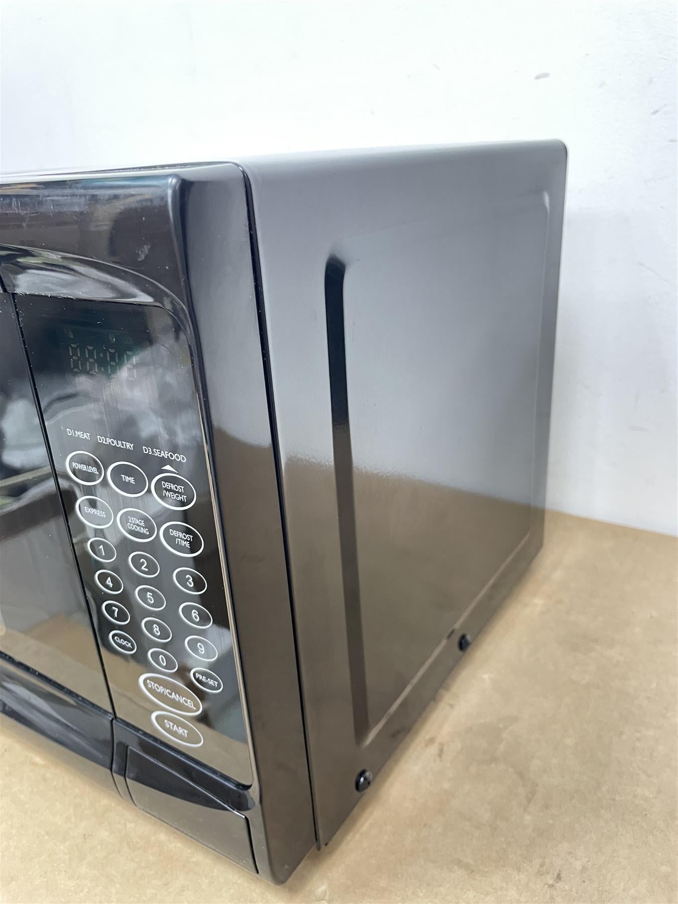 Cookworks 700W Standard Defrost Microwave Oven MM7 Absolute Breeze  - Black