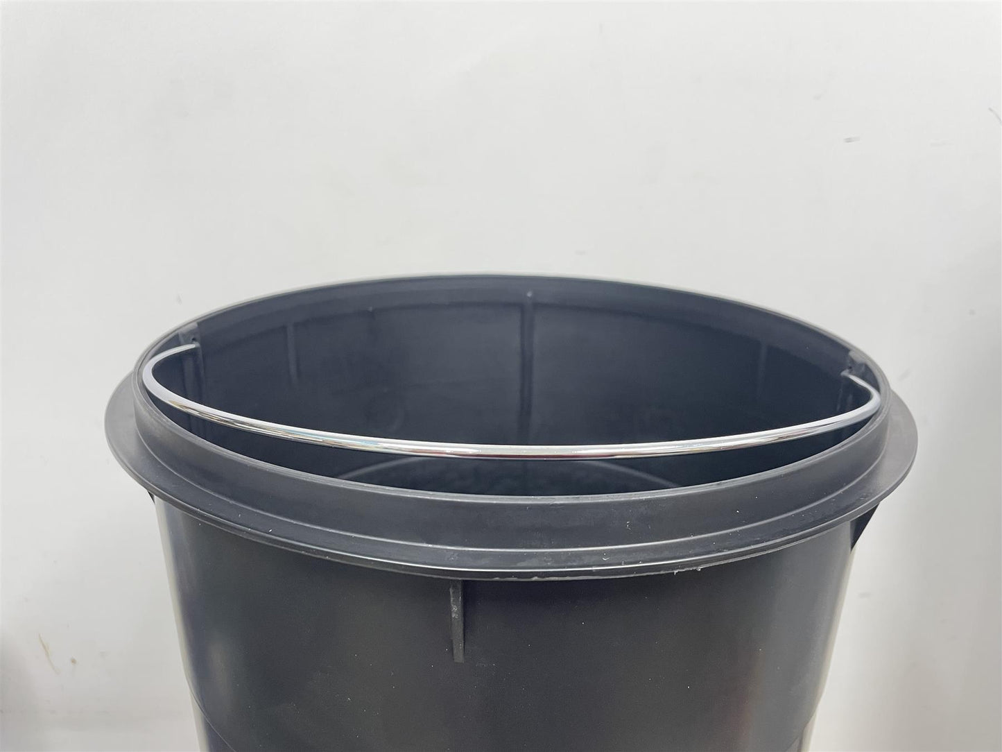 Argos Home 30 Litre Kitchen Foot Pedal Recycling Bin Removeable Inner Bucket