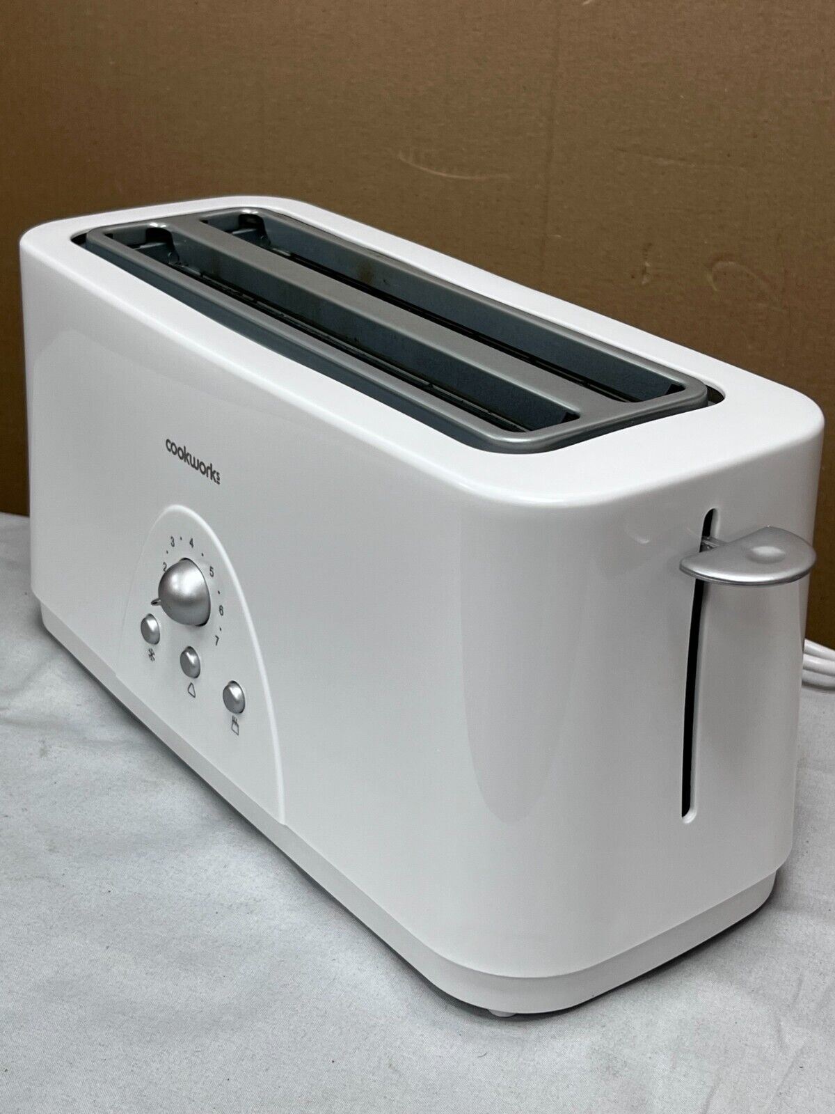 Cookworks Kitchen Defrost Black Slots Bagel Long Slot 4 Slice Toaster - White