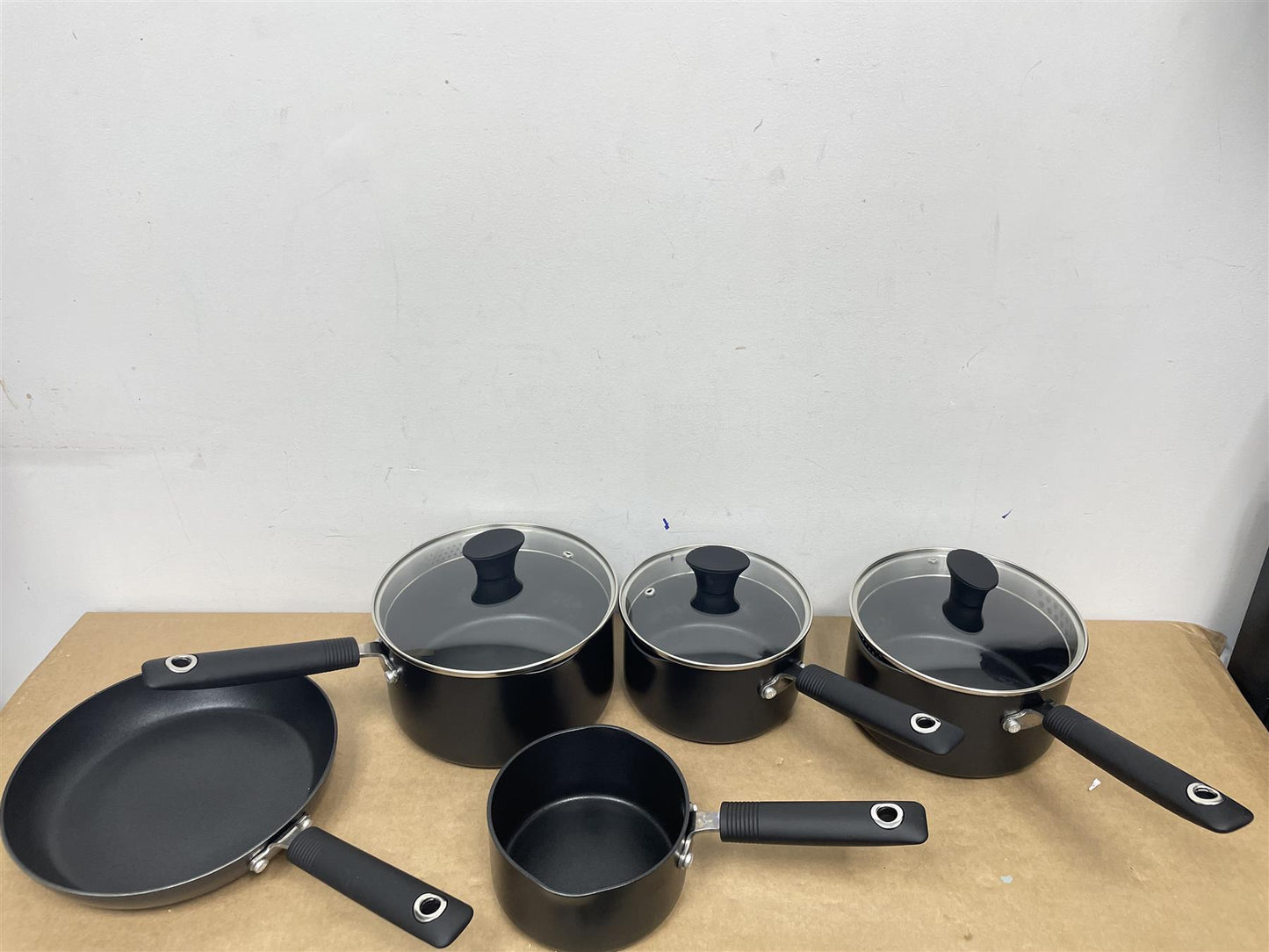 Argos Home 5 Piece Aluminium Pan Set Lightweight