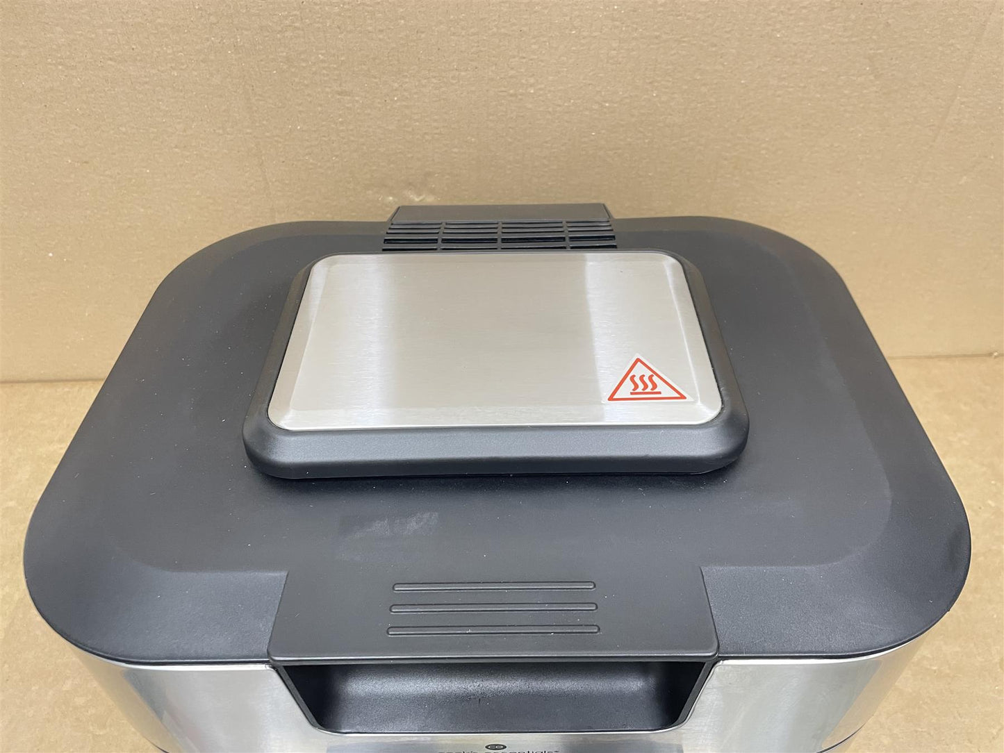 Cook's Essentials Grill & Airfryer 5.5L 1800W White silkscreen program selection